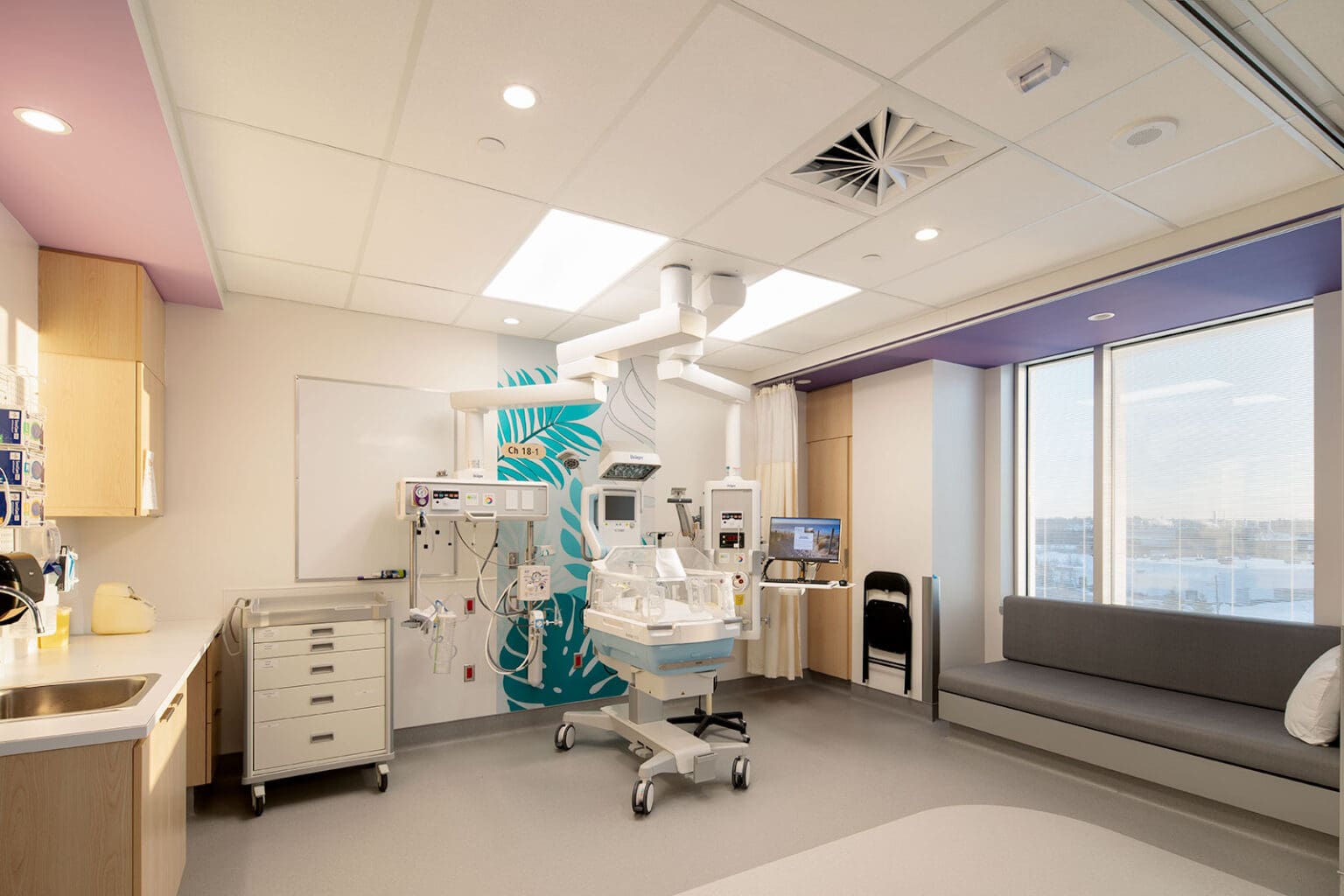 Sherbrooke University Hospital Centre (CHUS) Fleurimont Patient Room
