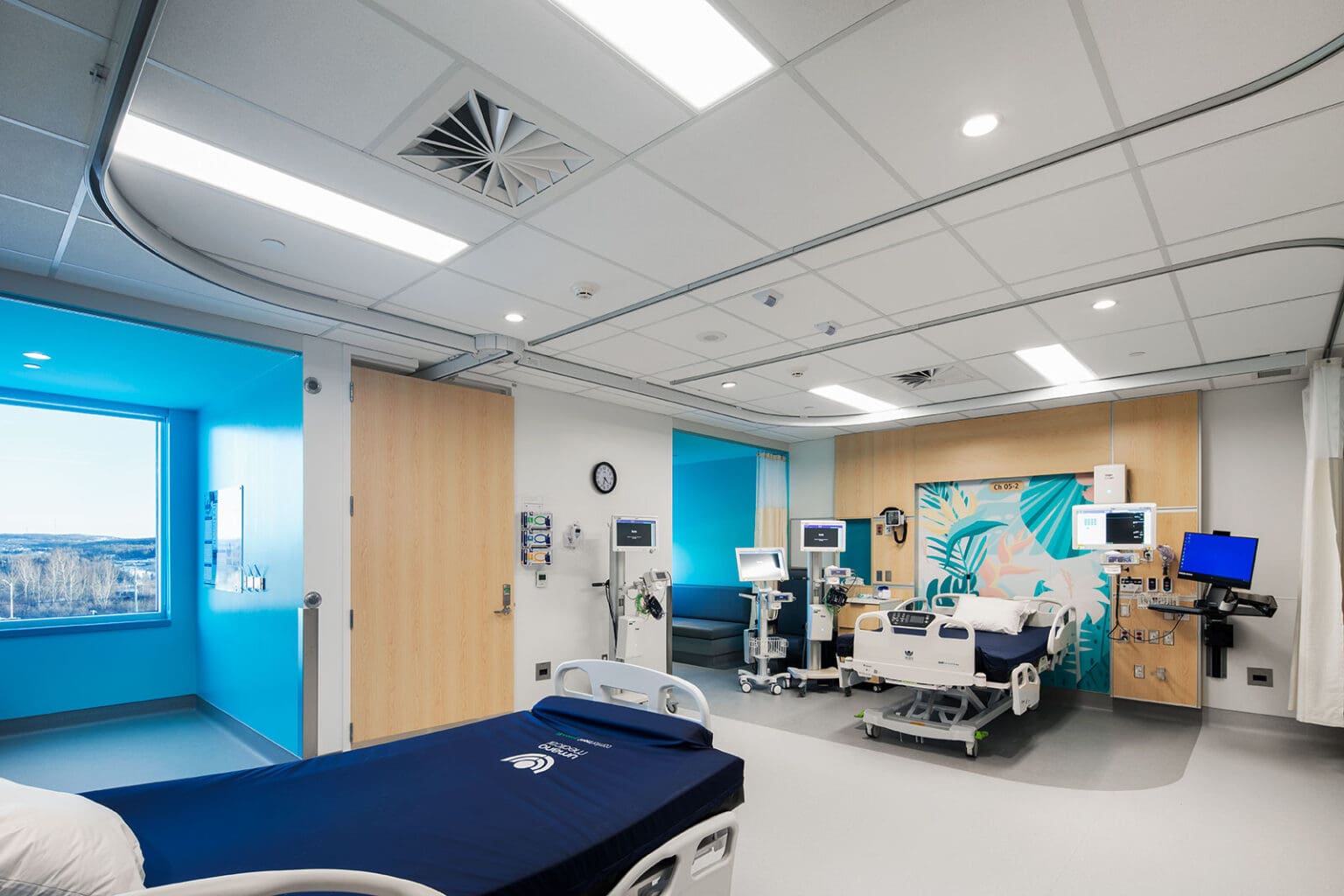 Sherbrooke University Hospital Centre (CHUS) Fleurimont Patient Room